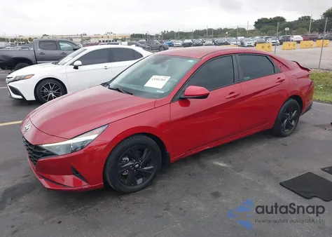 2022 Hyundai Elantra Sel z USA, uszkodzony, nr VIN KMHLS4AG1NU253480